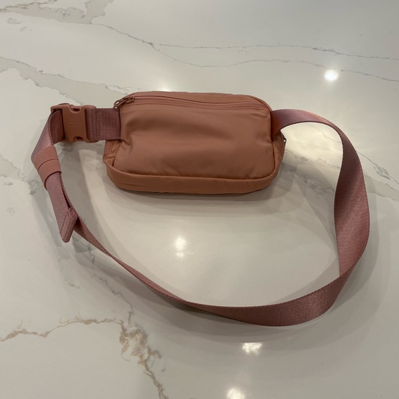 Lululemon Dusty Pink Belt Bag - Picture 3 of 4